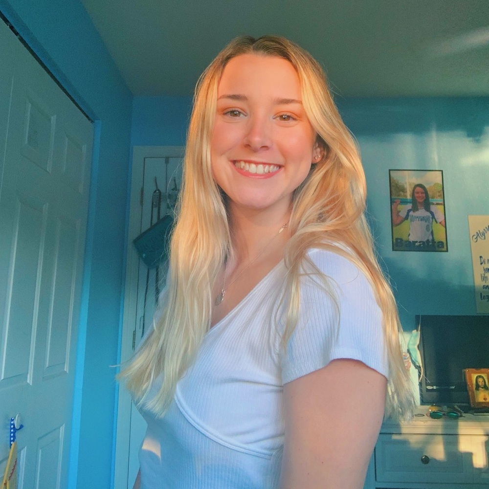 Meet your Posher, Alyssa